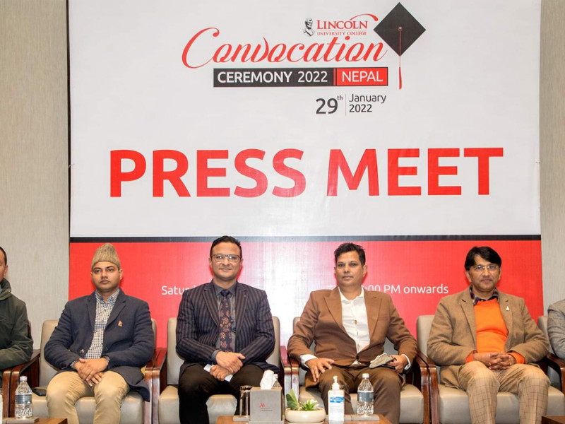 लिंकन युनिभर्सिटीको सम्बन्धन लिएका नेपाली कलेजले दिक्षान्त समारोह गर्दै